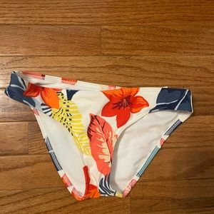 Hollister Swim bikini bottoms floral; size XS